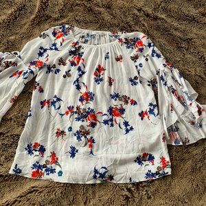 White floral flutter sleeve shirt